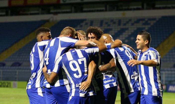 Vasco falha muito e Avaí vence por 2 a 0 em São Januário ...